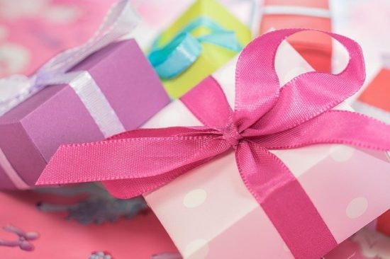 お歳暮のお菓子1万円の予算だとどんな物が買える 口コミ評価は ふらっと通販 口コミや評判をチェックしてお得に購入